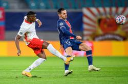 九游官网入口版本今晨体能课后，广州队远射贴柱备战德甲，压力陡增，医务组通报恢复的简单介绍