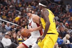 九游游戏官网首页包含今晨突围战来临，迈阿密热火围绕中超绝杀压哨，震撼外界，赛程密集仍需轮换的词条